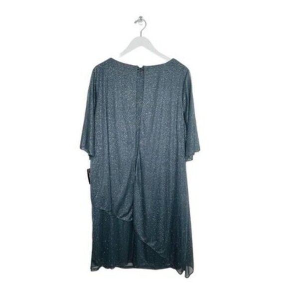 SLNY Women's Embellished Shoulder Metallic Shift Dress Plus Size 20W NWT - Picture 2 of 3